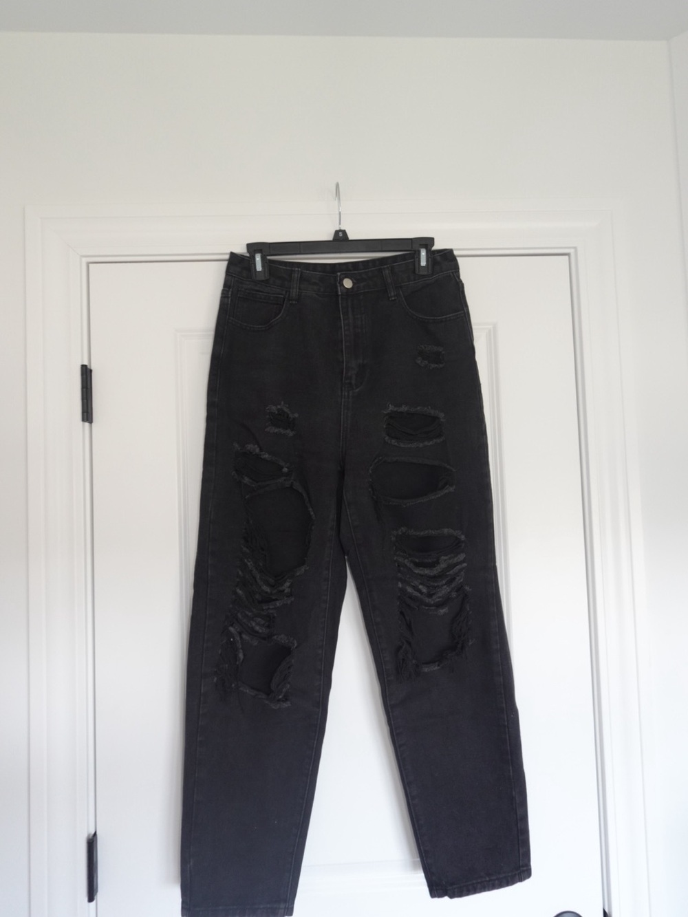 High-Waist Distressed Women’s Jeans - Black